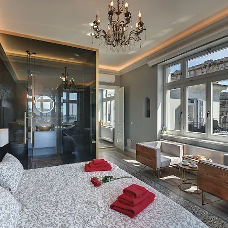 Arena & Seaview Luxurious Lägenhet