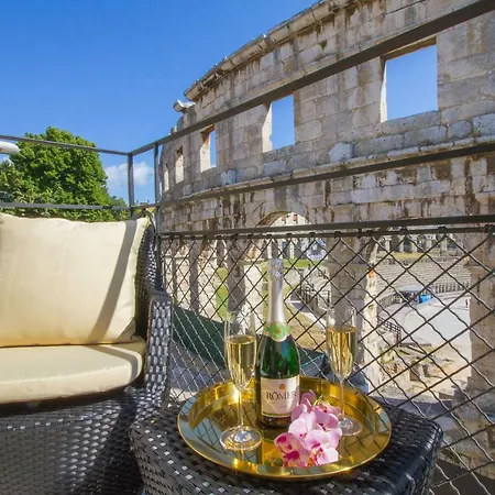 Arena & Seaview Luxurious