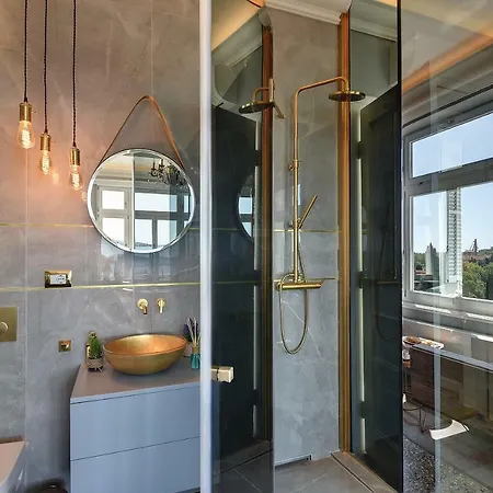 Arena & Seaview Luxurious Pula