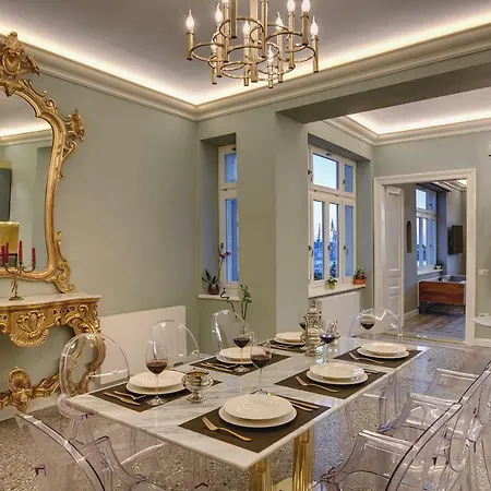 Arena & Seaview Luxurious *