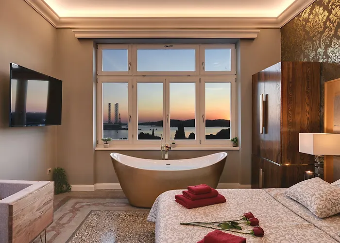 Διαμέρισμα Arena & Seaview Luxurious Πούλα
