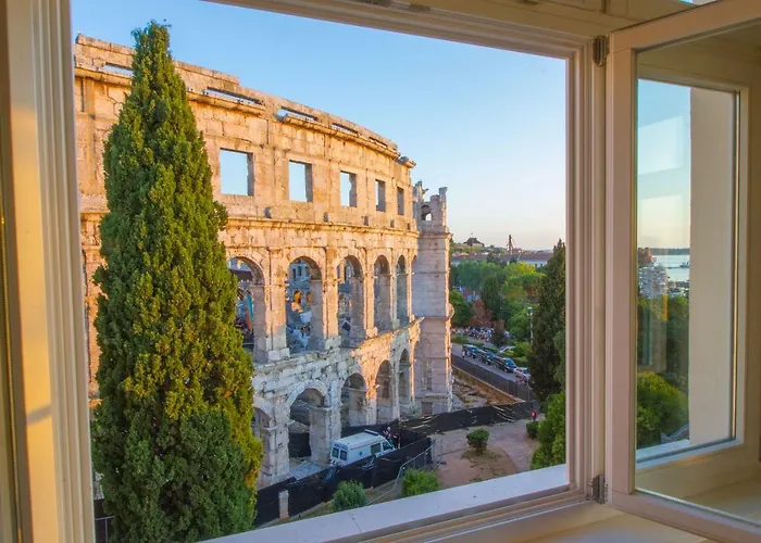 Arena & Seaview Luxurious Apartamento Pula