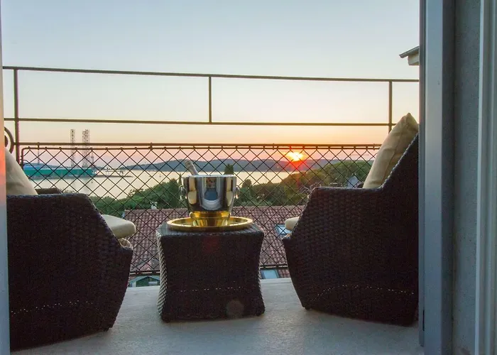 Διαμέρισμα Arena & Seaview Luxurious