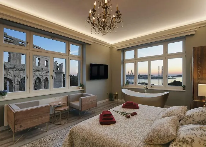 Arena & Seaview Luxurious *