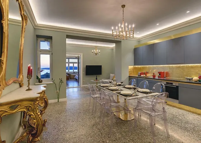 Διαμέρισμα Arena & Seaview Luxurious *