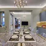 Arena & Seaview Luxurious *