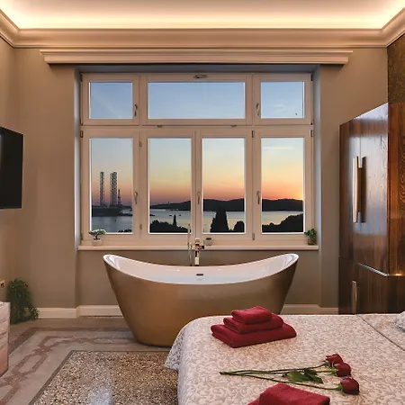 Апартаменты Arena & Seaview Luxurious Пула