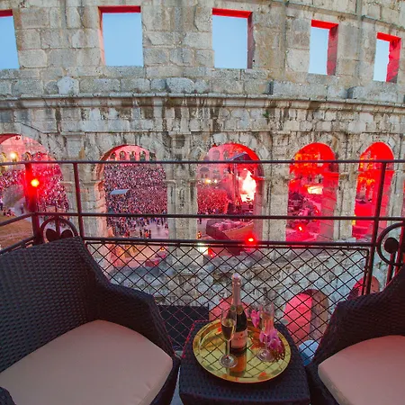 Arena & Seaview Luxurious