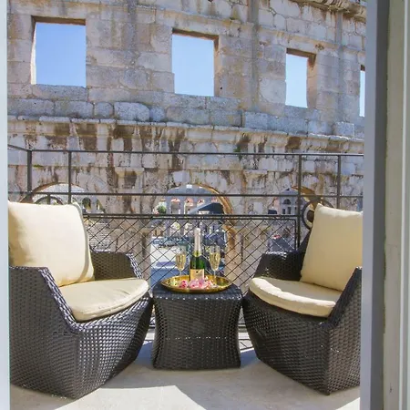 Arena & Seaview Luxurious