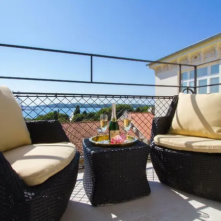 Arena&sea View Luxurious Apartamento