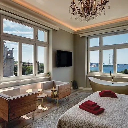 Апартаменты Arena & Seaview Luxurious *