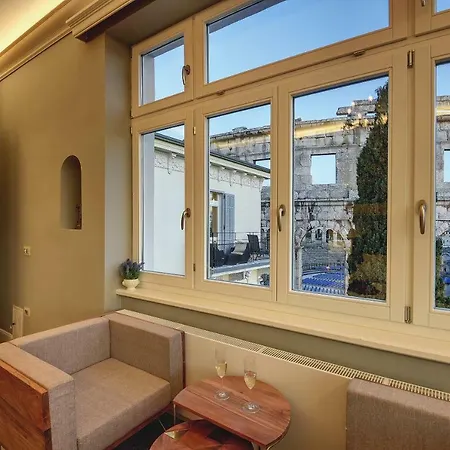 Arena & Seaview Luxurious 아파트