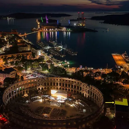 Arena & Seaview Luxurious