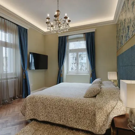 Arena & Seaview Luxurious Appartamento