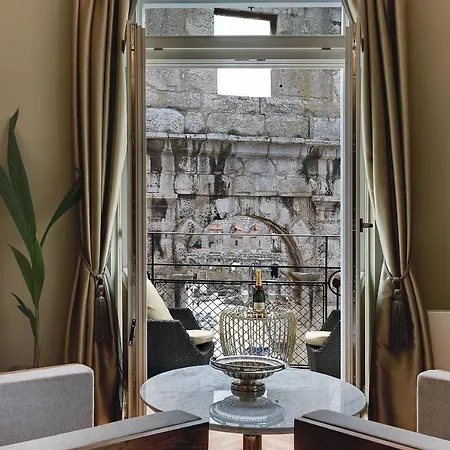 Apartamento Arena&sea View Luxurious *